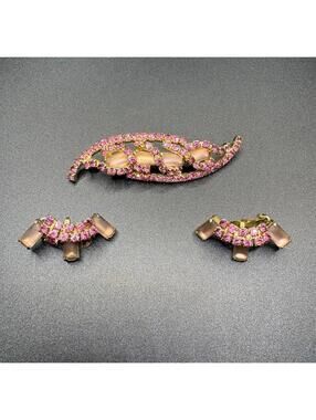 Vintage Hattie Carnegie Pink Rhinestone Brooch and Earrings